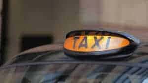 Como se tornar um taxista legalizado