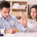 O que acontece quando a pessoa não quer assinar o divórcio