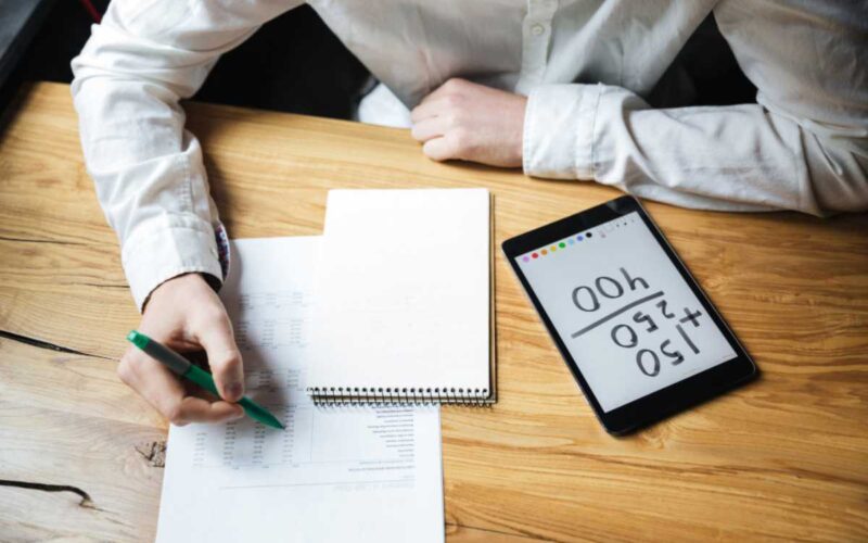 Desconto em folha: como funciona na prática